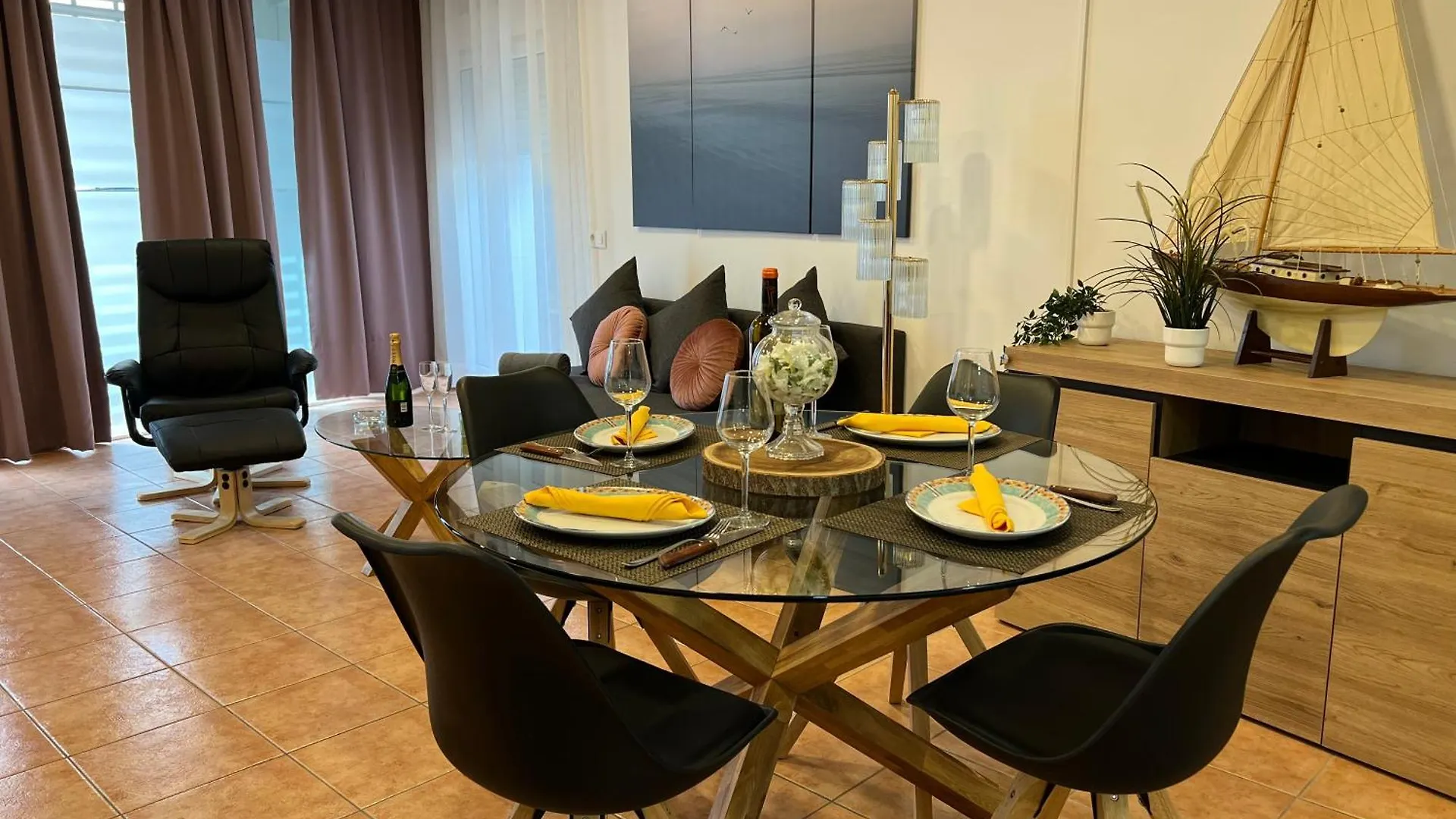 Apartamento Nuria, Centro Del Pueblo , Aire Acondicionado L'Escala